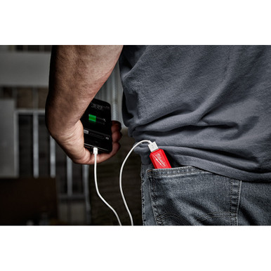 Milwaukee 48-59-2013 - REDLITHIUM USB Charger & Portable Power Source Kit